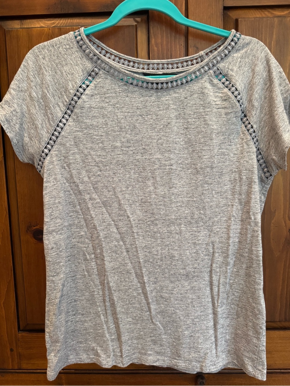 Banana Republic Size Medium Heather Gray Short-Sleeve Tee with Embellished Trim.